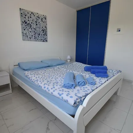 Paula Apartment *